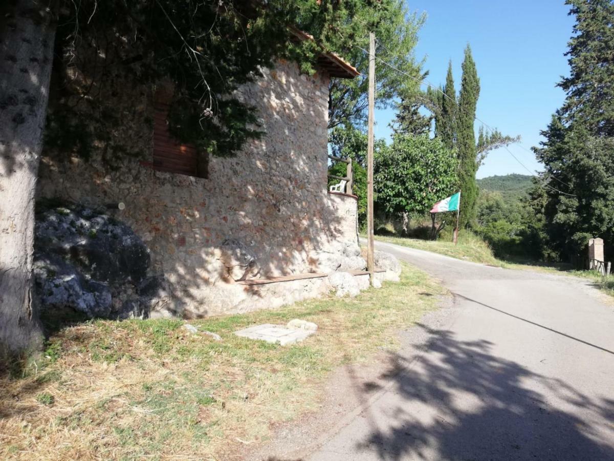 Il Fienile Nella Roccia Pensionat Casole dʼElsa Exteriör bild