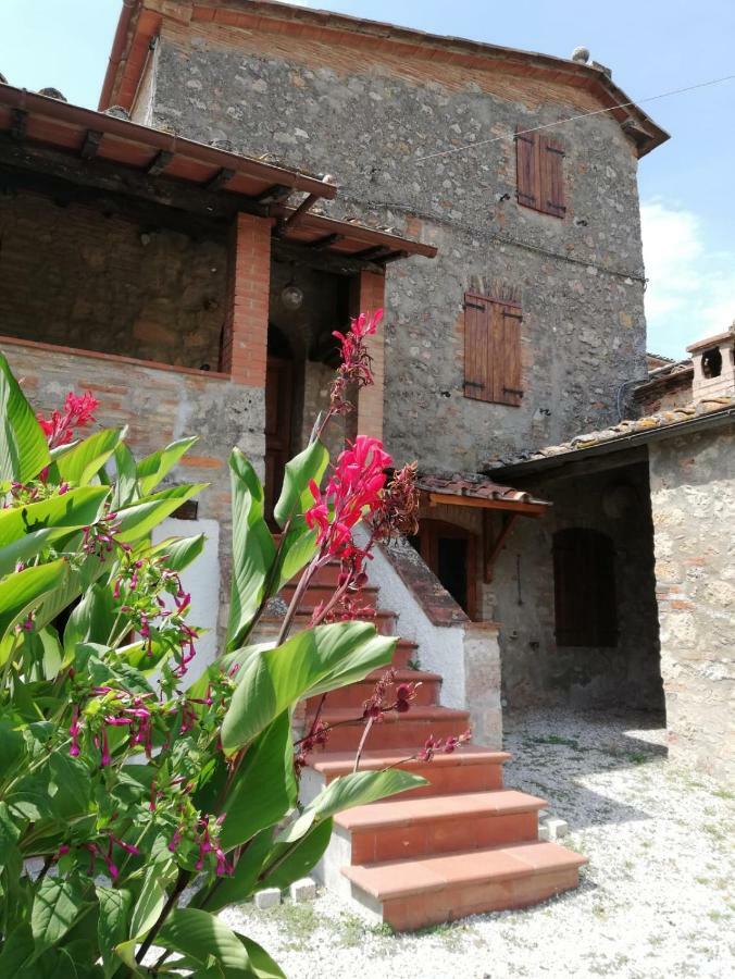 Il Fienile Nella Roccia Pensionat Casole dʼElsa Exteriör bild